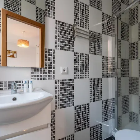 アパート Host Wise - Stylish Adorable Flat In Gaia ヴィラ・ノヴァ・デ・ガイア