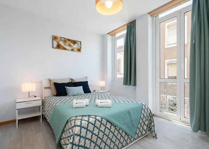 Host Wise - Stylish Adorable Flat In Gaia